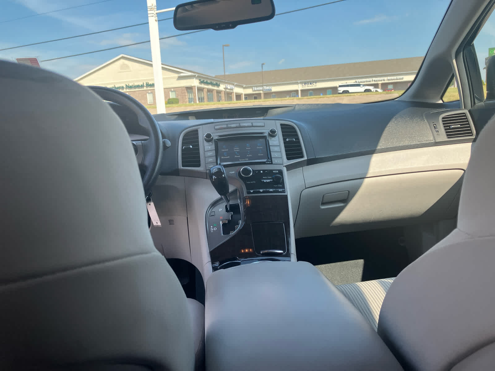 2015 Toyota Venza photo 23 of 25