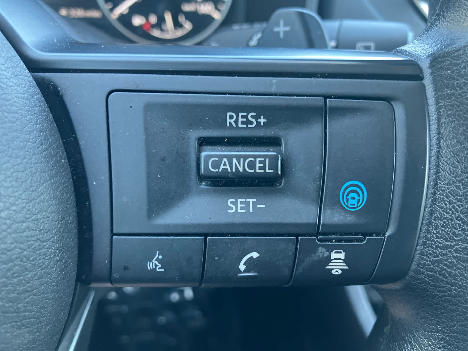 2024 Nissan Rogue photo 19 of 35