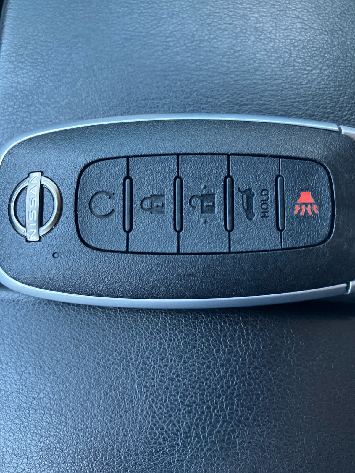 2024 Nissan Rogue photo 31 of 35