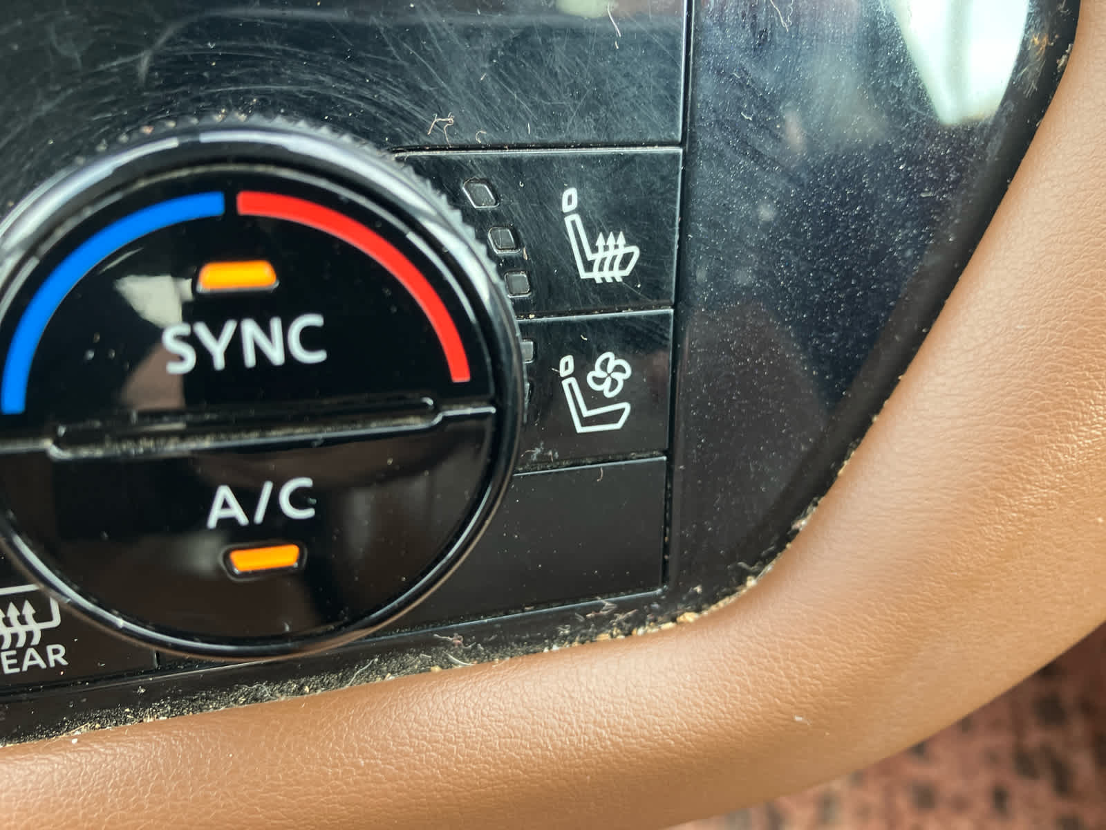 2023 Nissan Pathfinder photo 29 of 39
