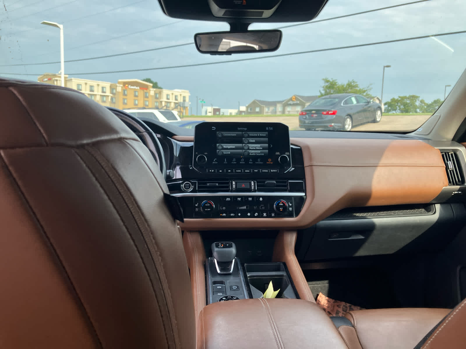 2023 Nissan Pathfinder photo 35 of 39
