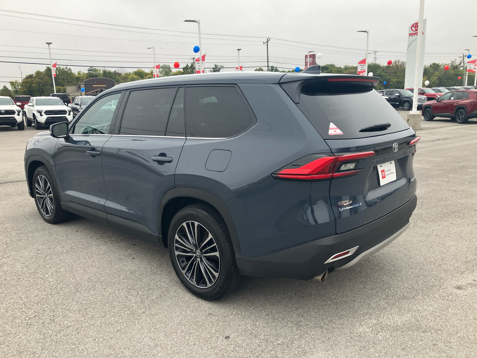 2024 Toyota Grand Highlander photo 7 of 43