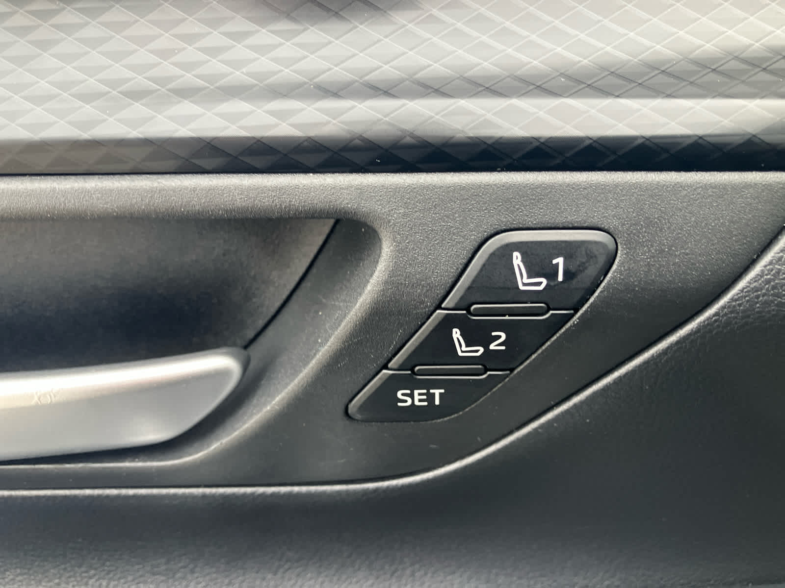2024 Toyota Grand Highlander photo 14 of 43