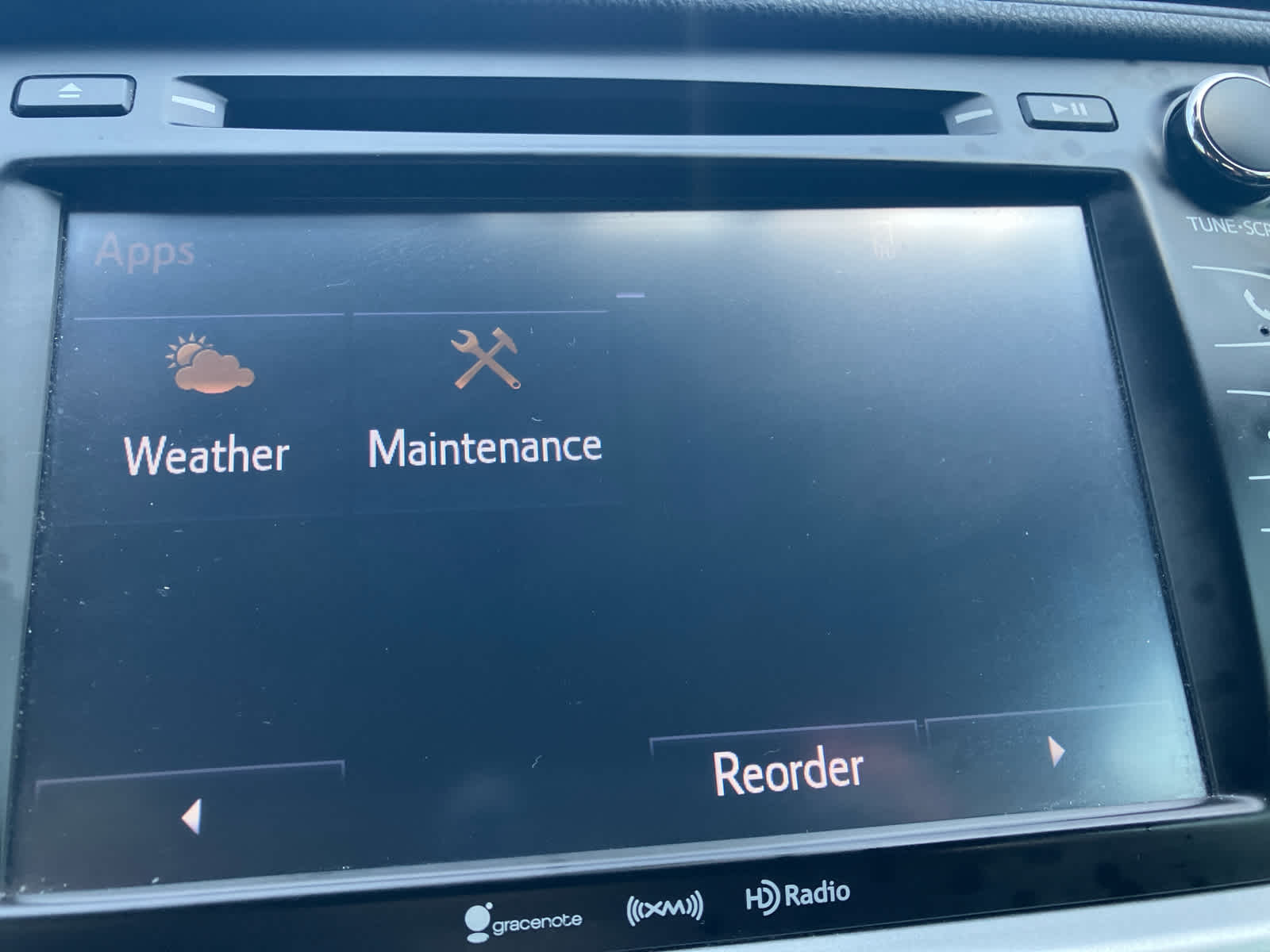 2016 Toyota Highlander photo 25 of 35