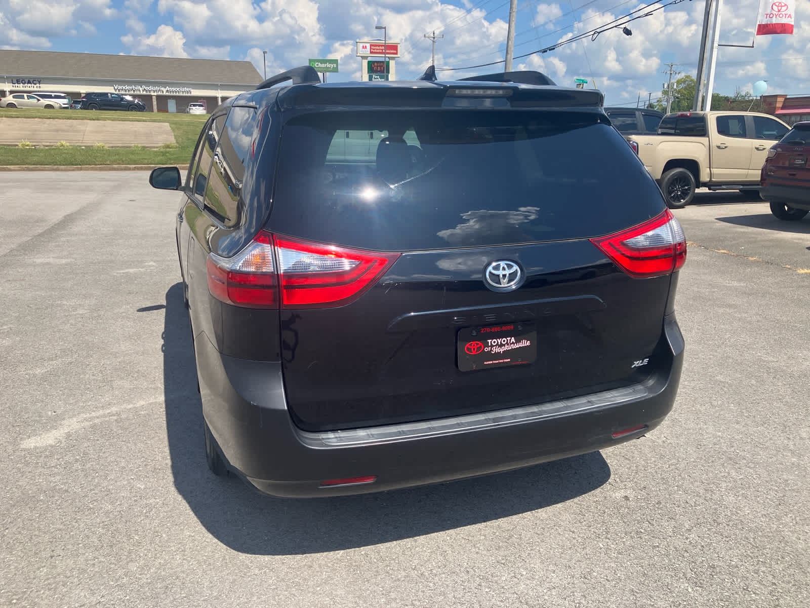 2020 Toyota Sienna photo 6 of 31