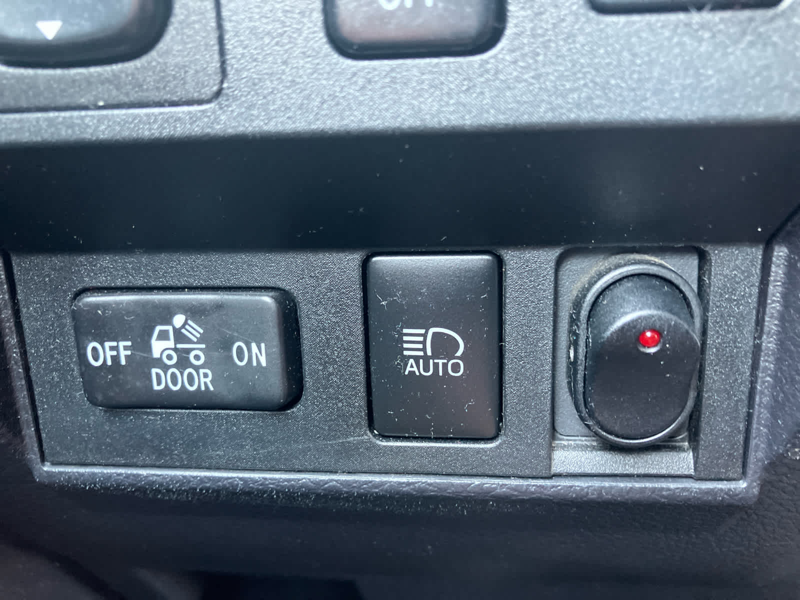 2021 Toyota Tundra photo 16 of 32