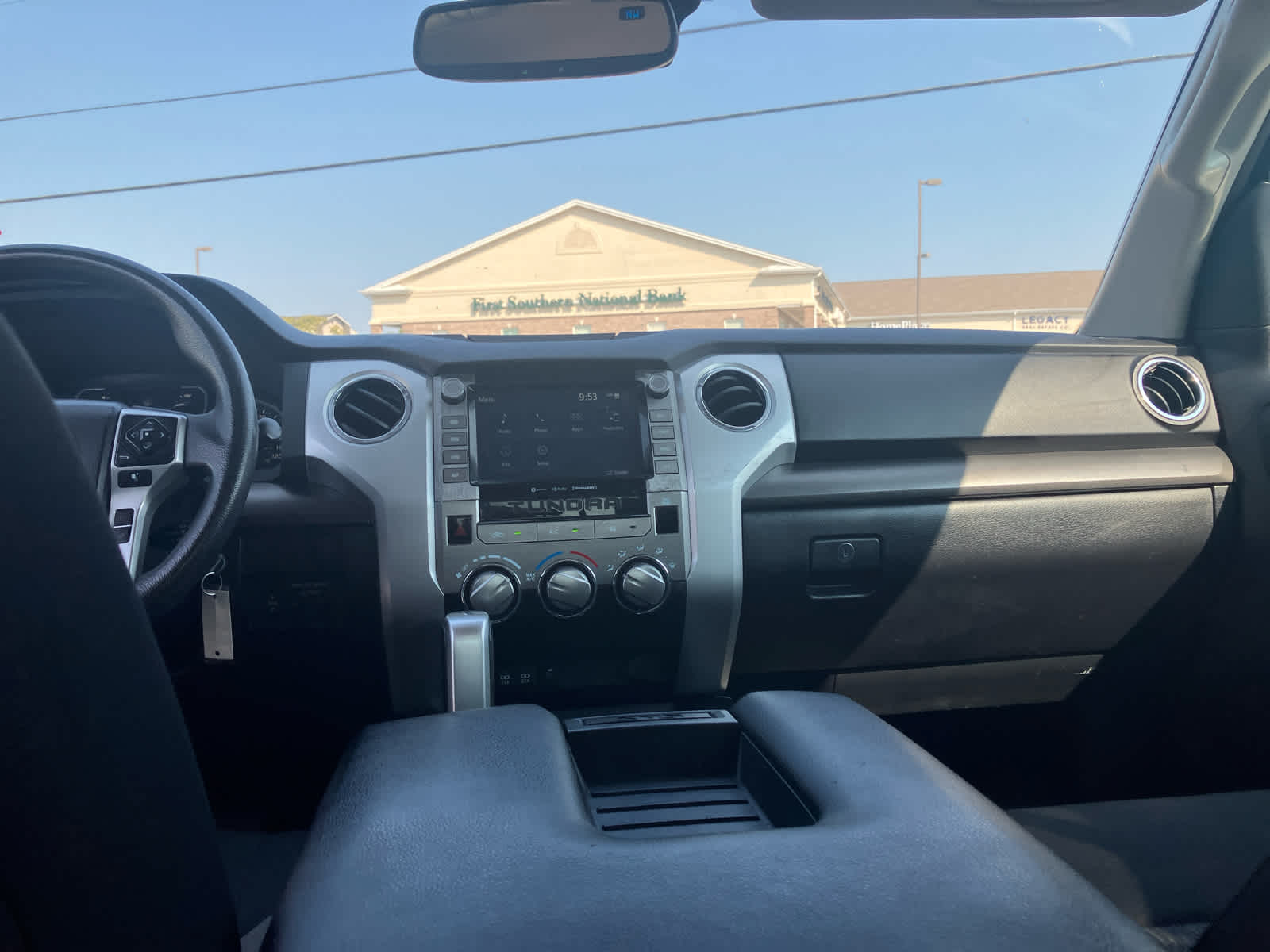 2021 Toyota Tundra photo 29 of 32