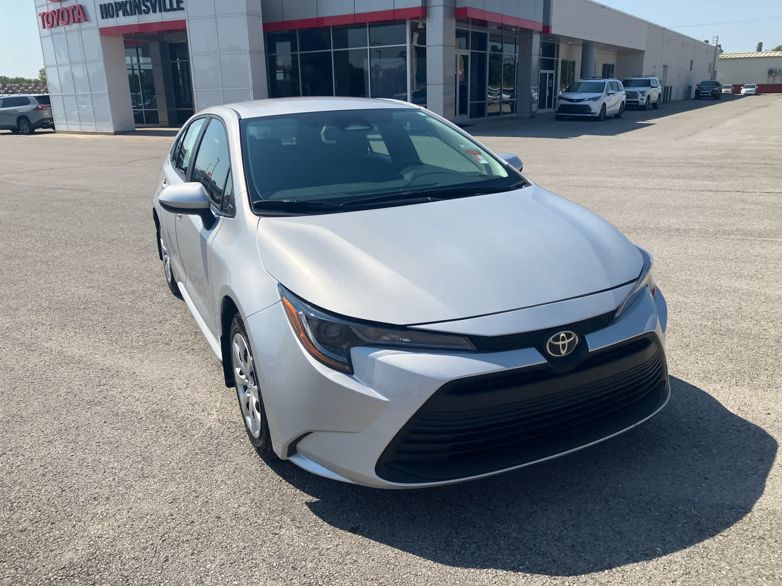 2026 Toyota Corolla photo 5 of 31
