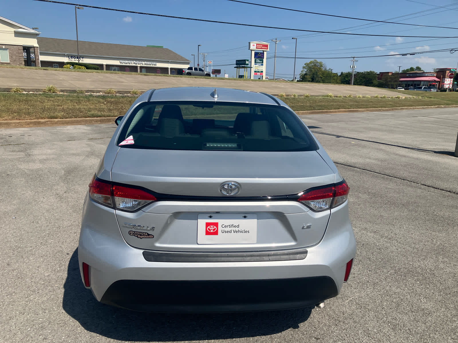 2026 Toyota Corolla photo 8 of 31