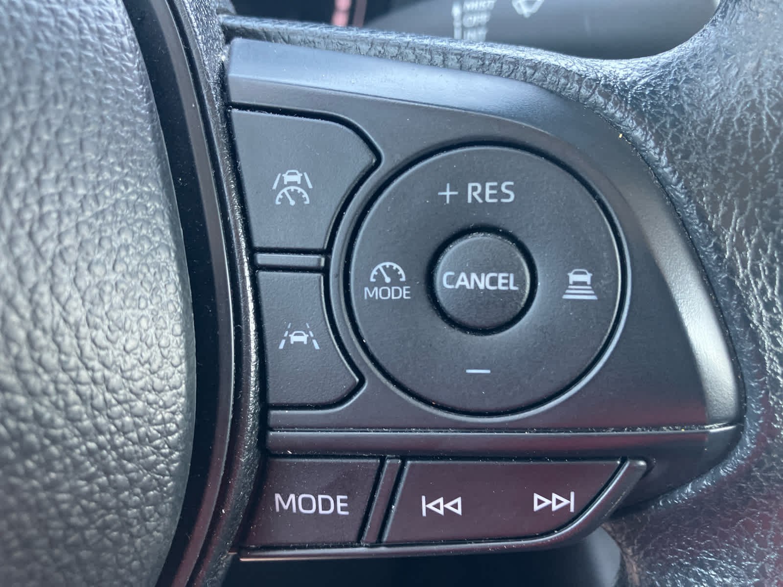 2026 Toyota Corolla photo 19 of 31