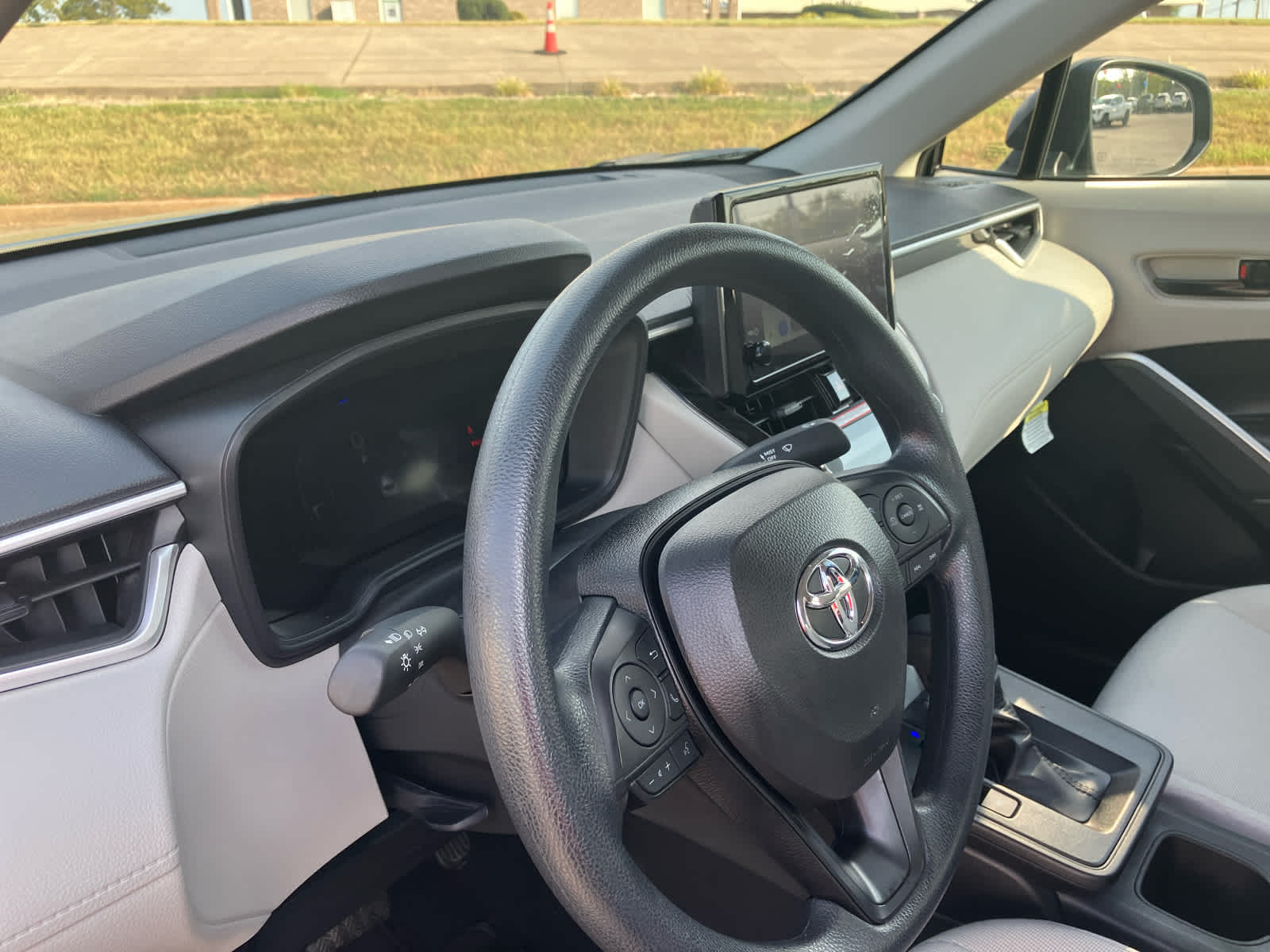 2026 Toyota Corolla Cross photo 11 of 30