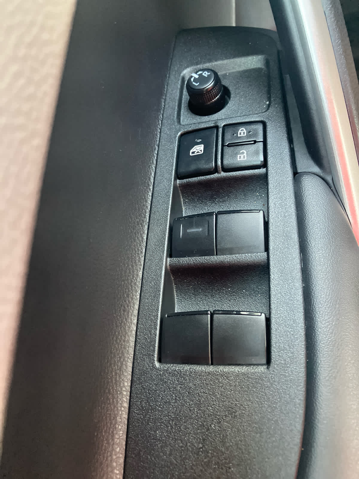 2026 Toyota Corolla Cross photo 14 of 30