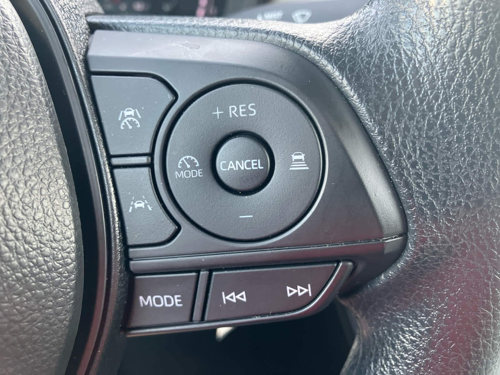 2026 Toyota Corolla Cross photo 18 of 30