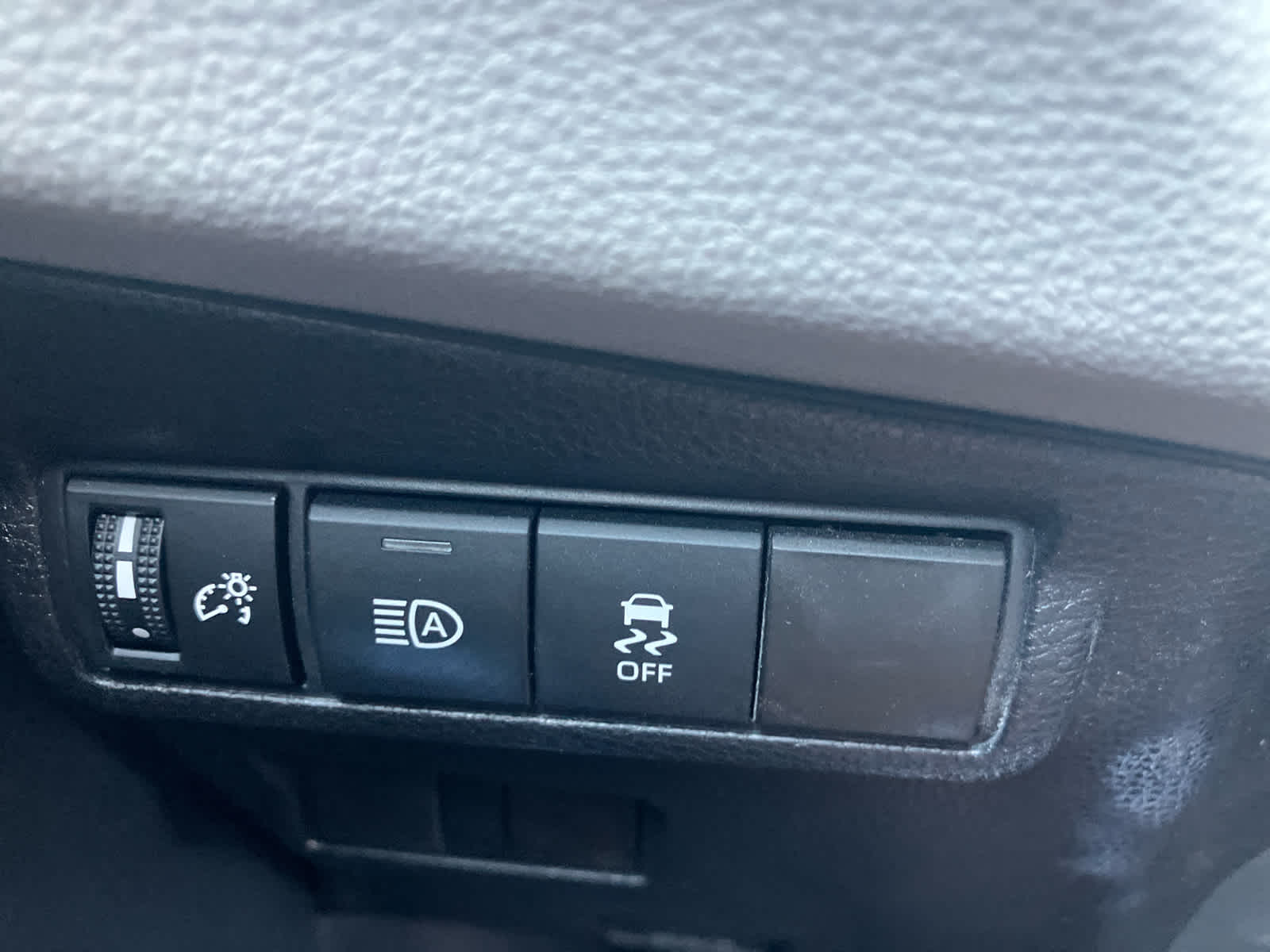 2026 Toyota Corolla Cross photo 15 of 31