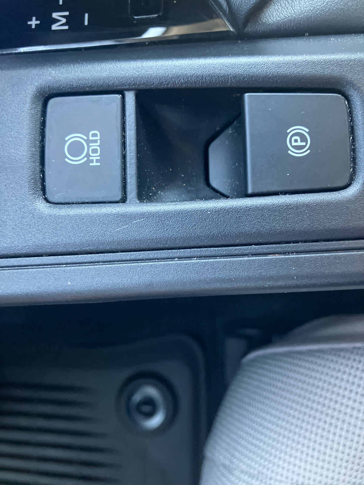 2026 Toyota Corolla Cross photo 26 of 31