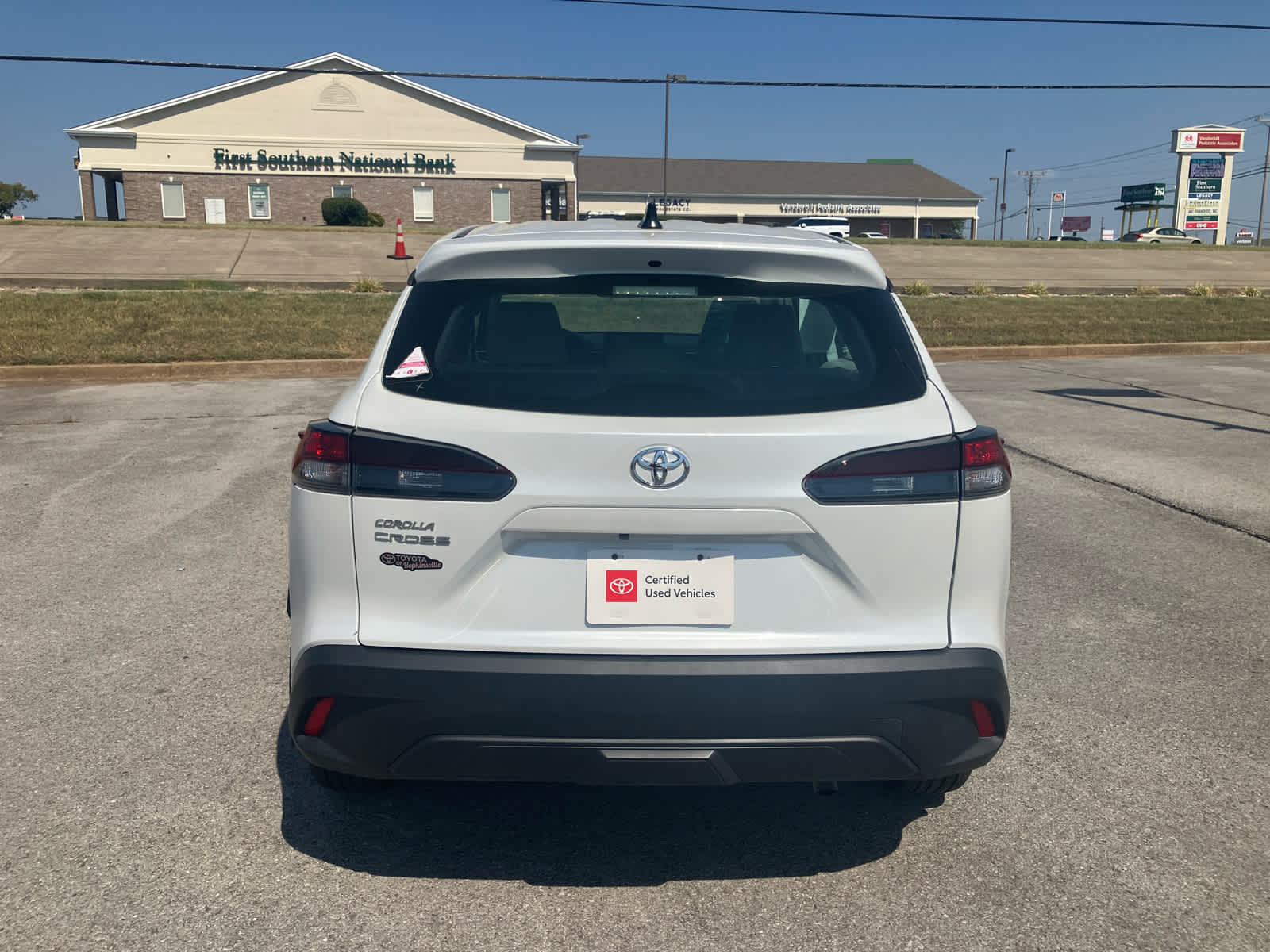 2026 Toyota Corolla Cross photo 8 of 32