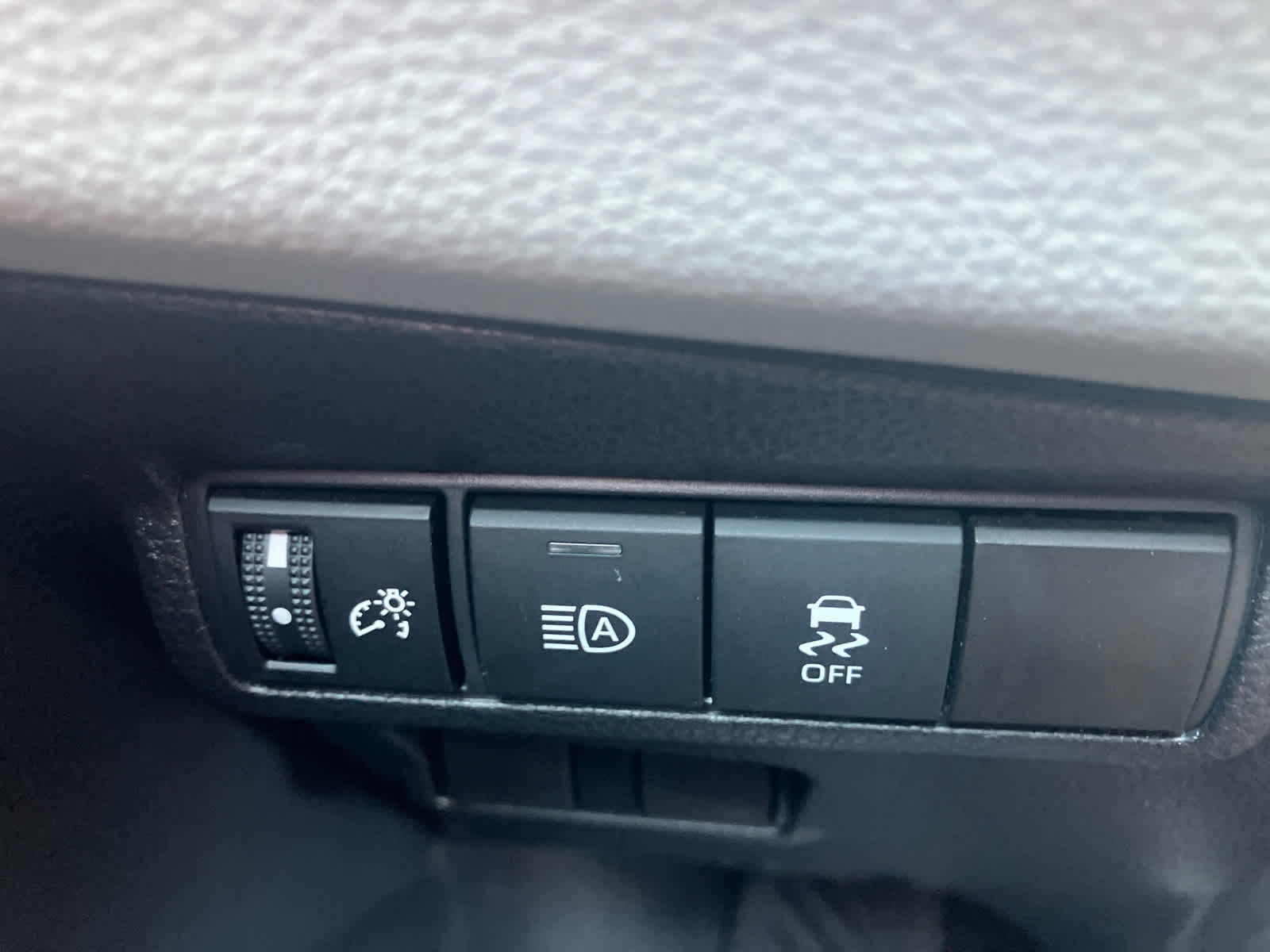 2026 Toyota Corolla Cross photo 16 of 32