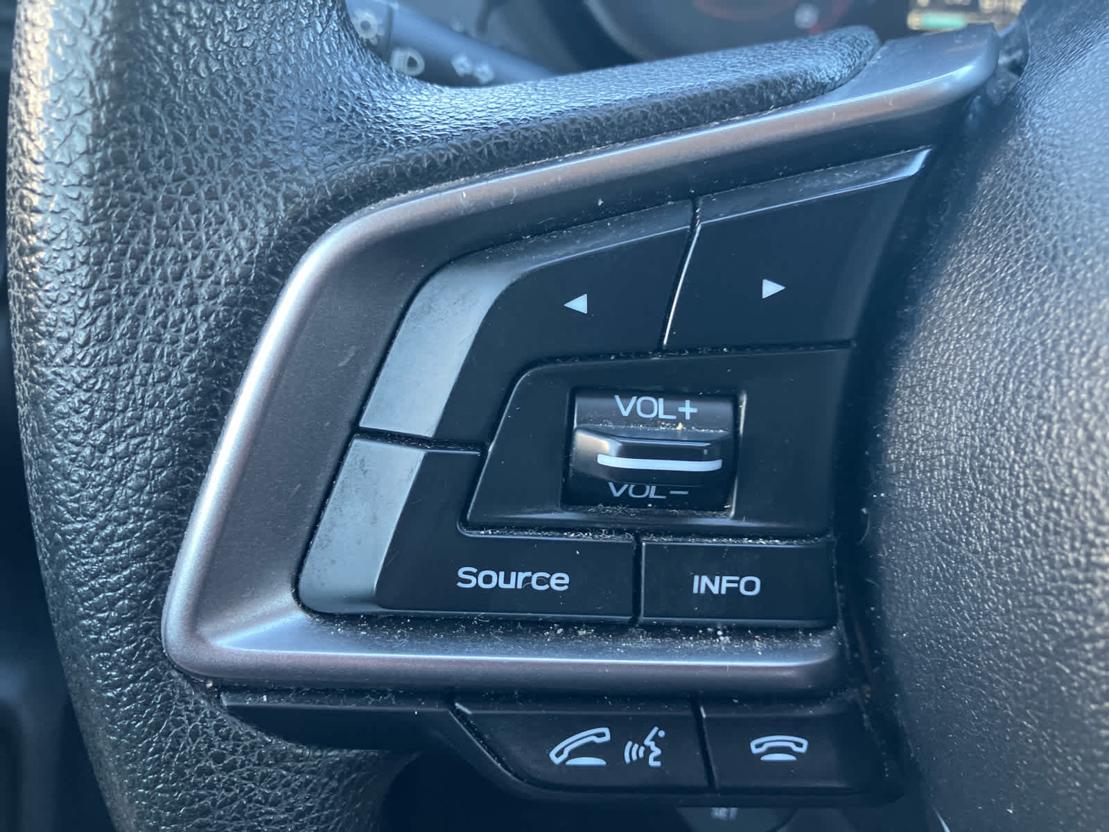 2022 Subaru Crosstrek photo 17 of 28