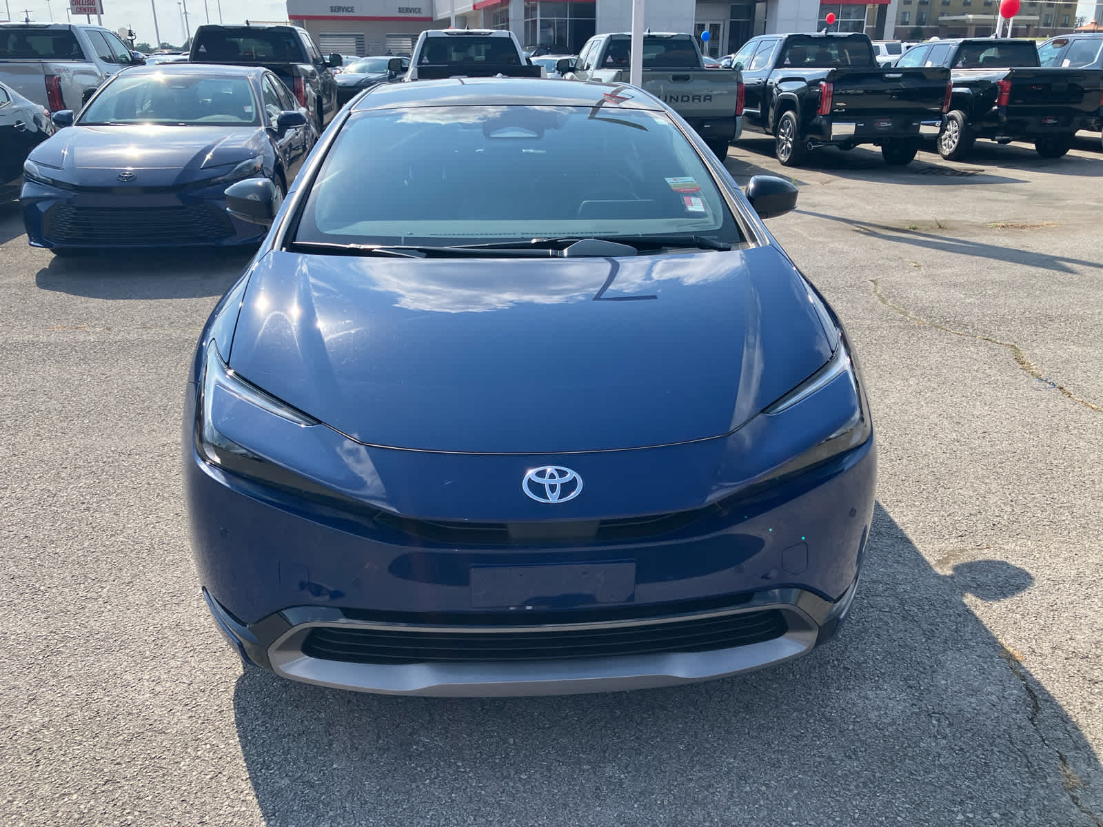 2026 Toyota Prius photo 4 of 33