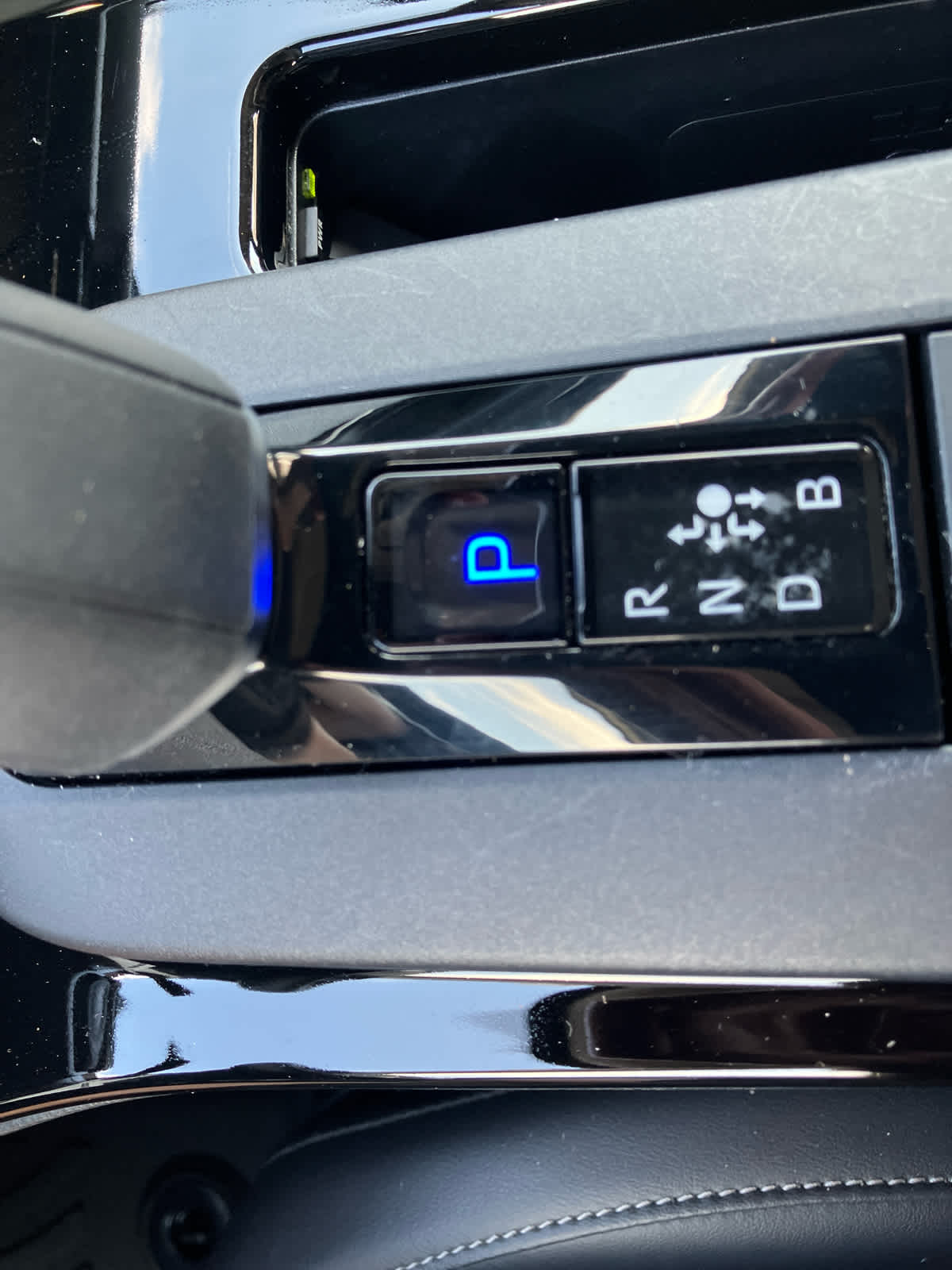 2026 Toyota Prius photo 27 of 33