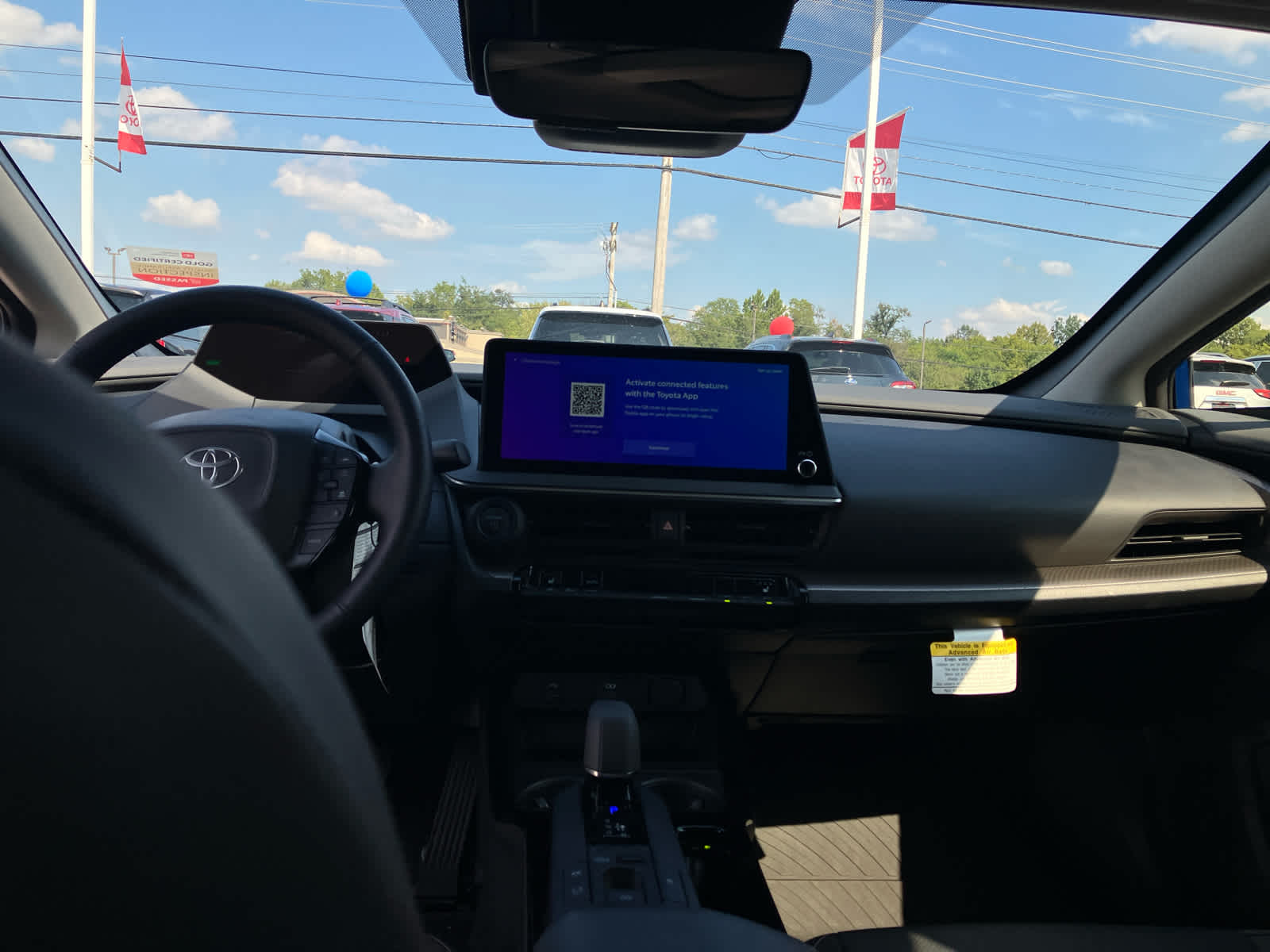 2026 Toyota Prius photo 30 of 33