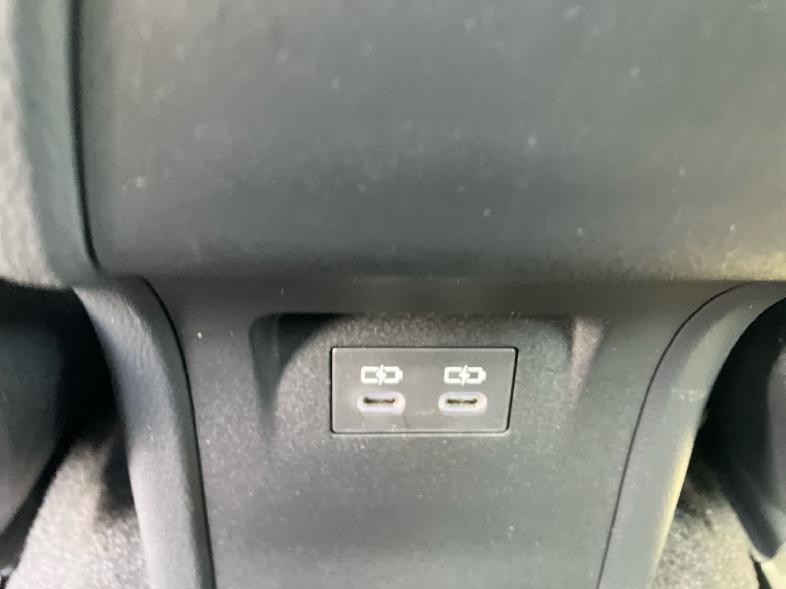 2026 Toyota Prius photo 31 of 33
