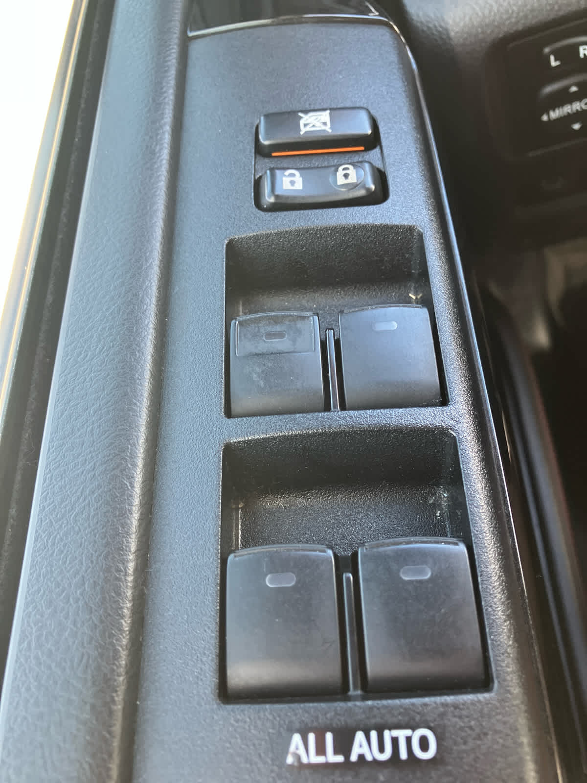 2022 Toyota 4Runner photo 12 of 36