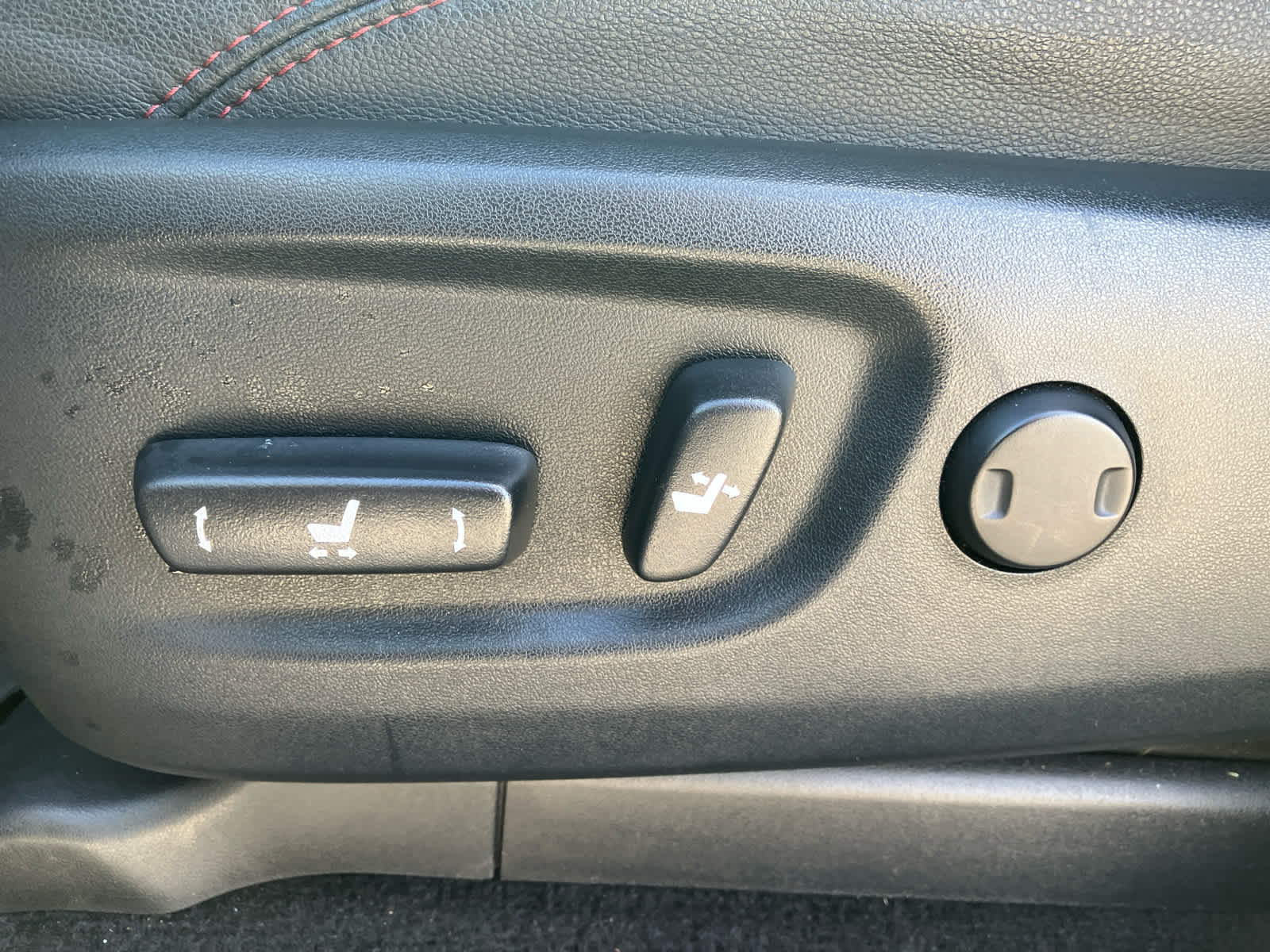 2022 Toyota 4Runner photo 11 of 36