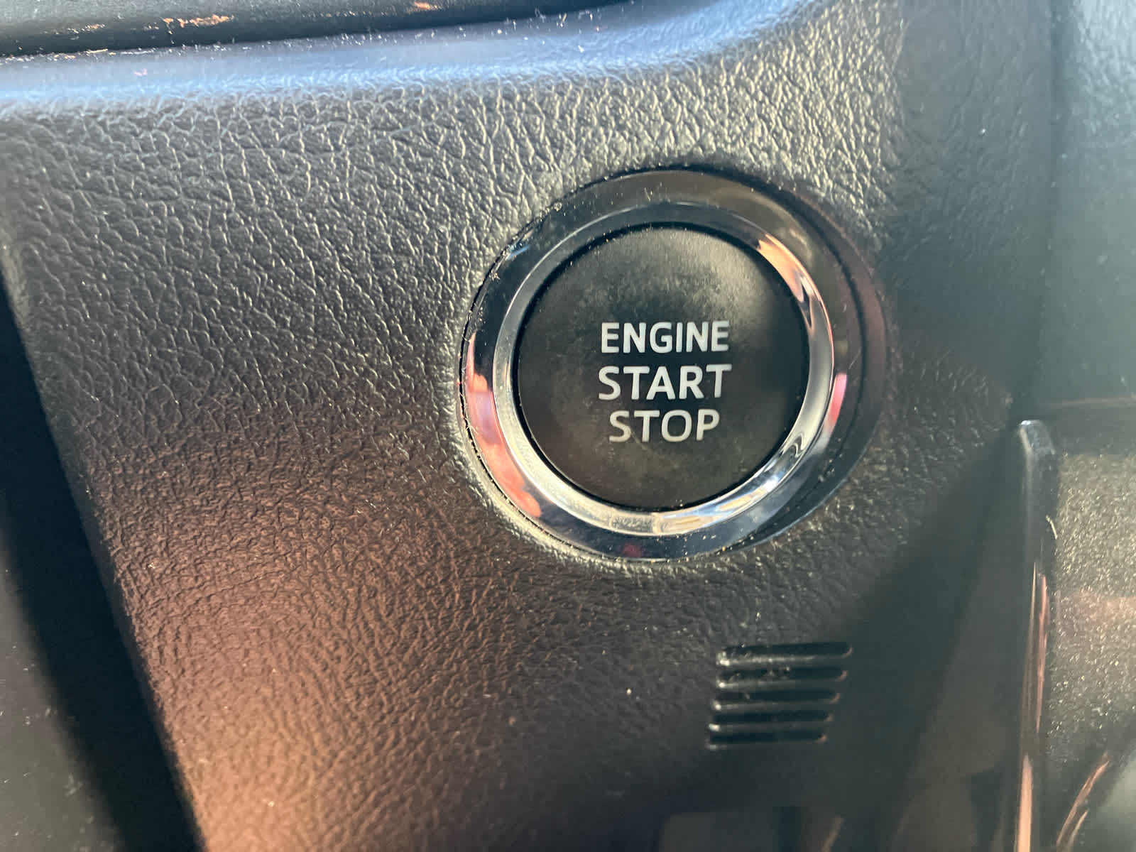 2022 Toyota 4Runner photo 28 of 36