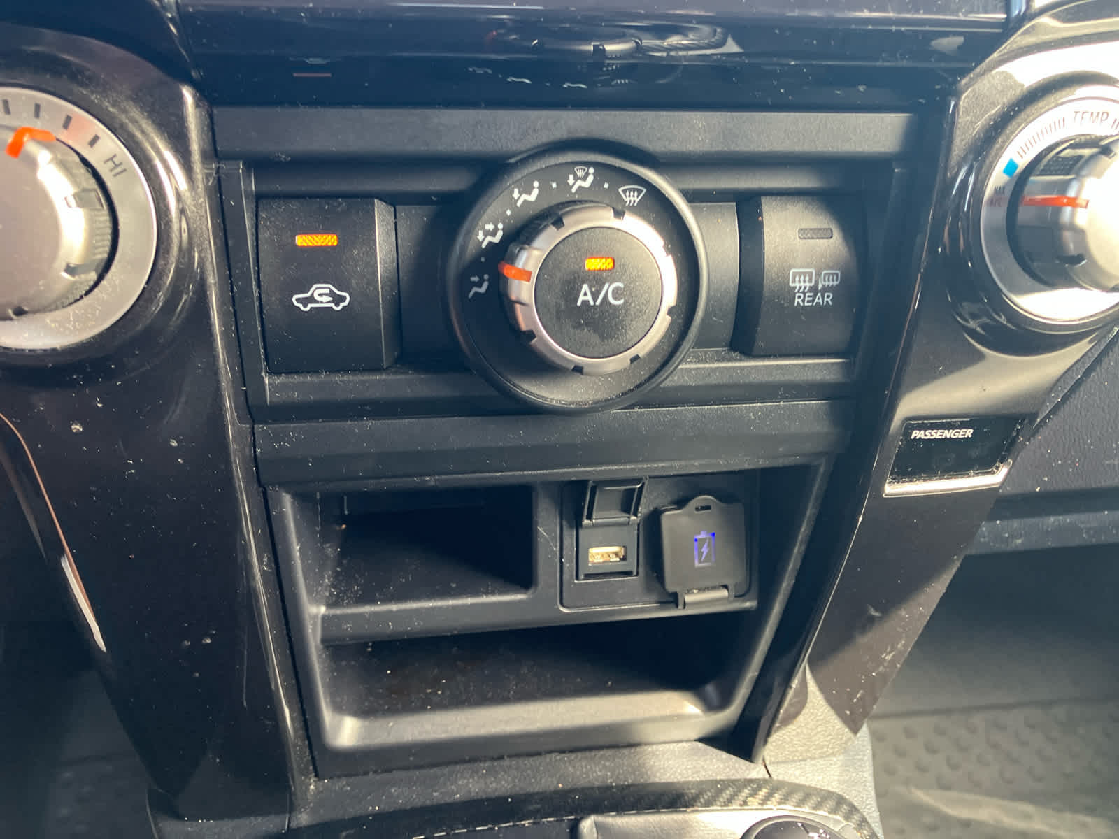 2022 Toyota 4Runner photo 29 of 36