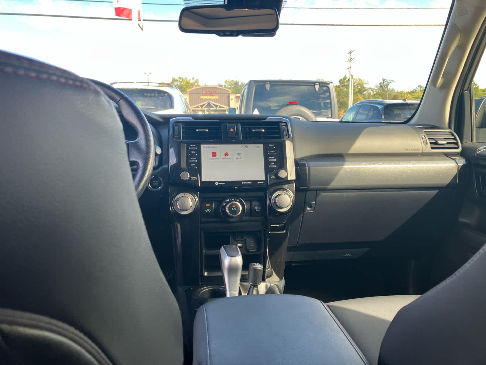 2022 Toyota 4Runner photo 33 of 36