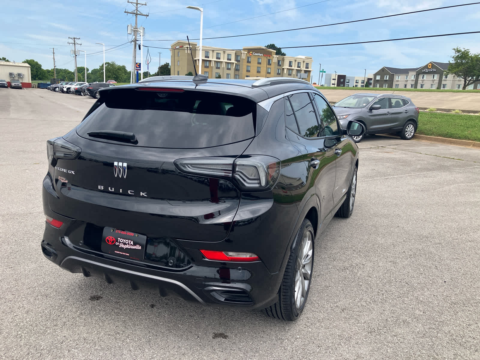 2025 Buick Encore GX photo 7 of 36