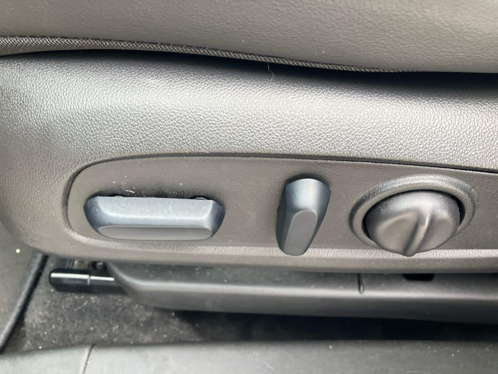 2025 Buick Encore GX photo 11 of 36