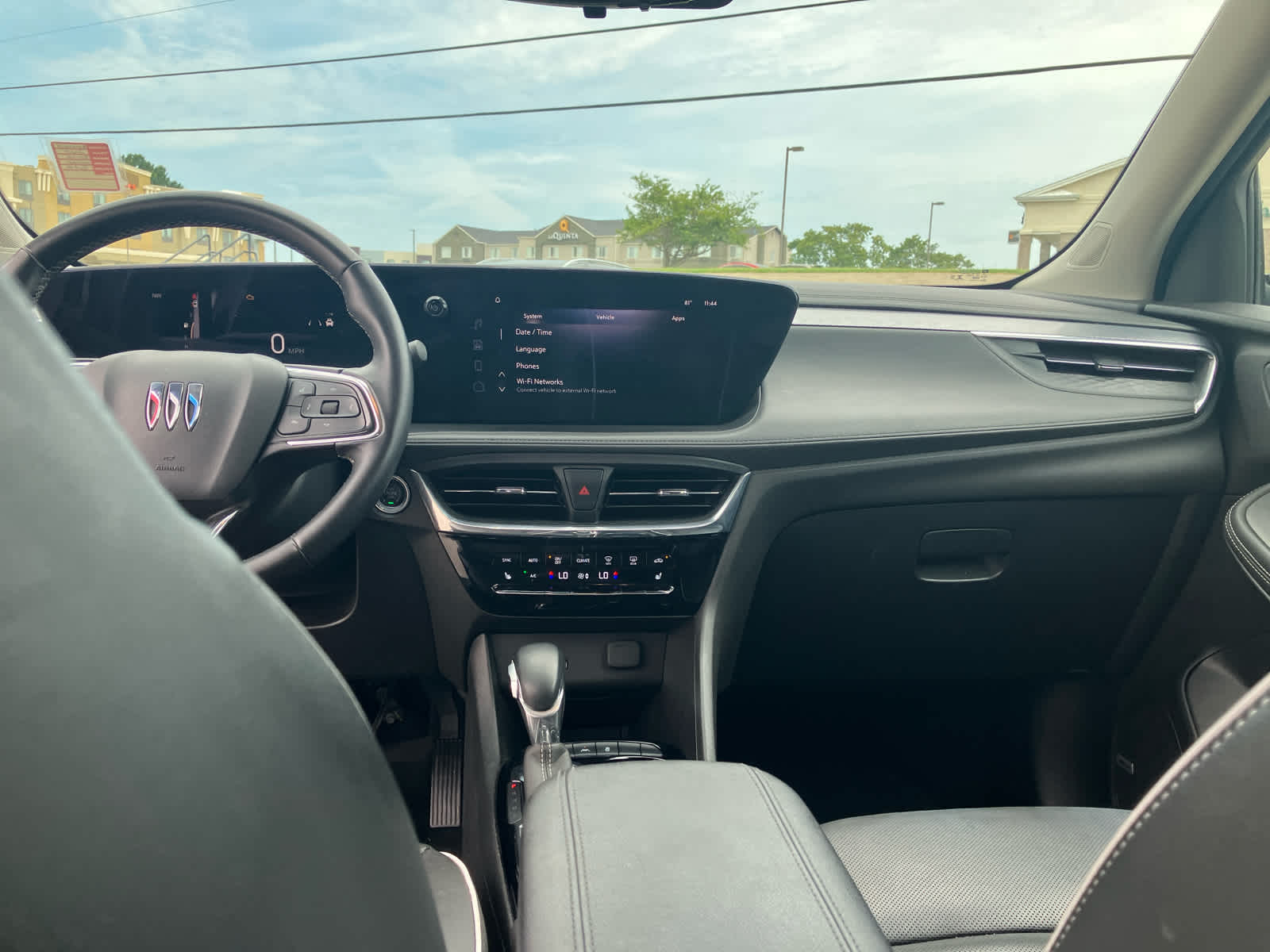 2025 Buick Encore GX photo 33 of 36