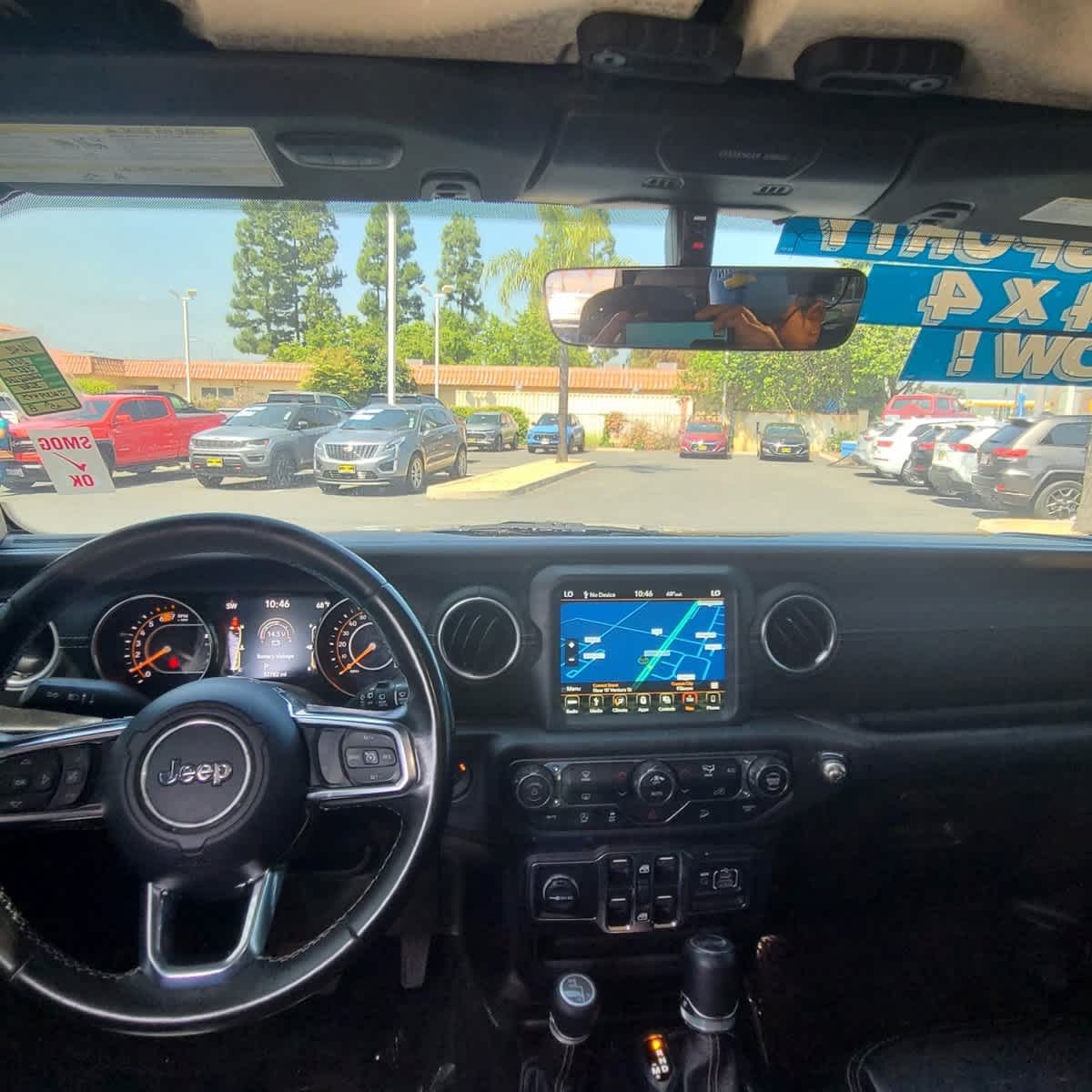 2018 Jeep Wrangler Unlimited Sahara 41