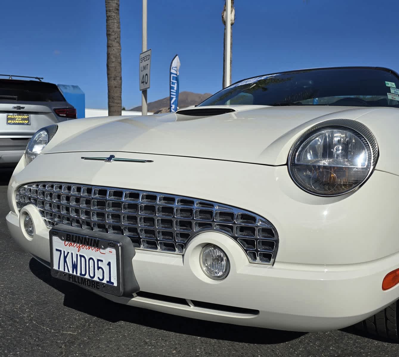 2002 Ford Thunderbird Deluxe 20