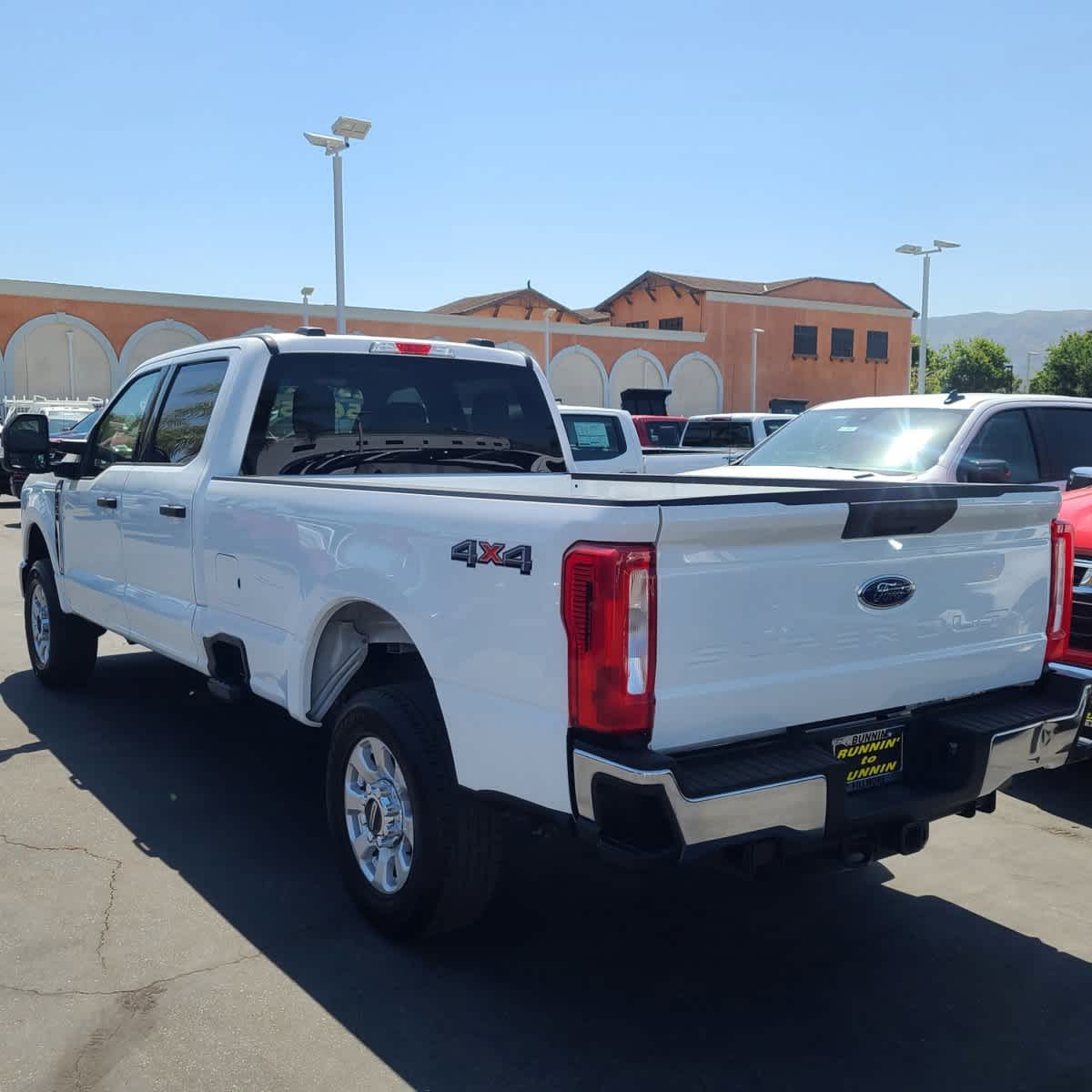 2023 Ford Super Duty F-250 SRW XLT 4WD Crew Cab 8 Box 6