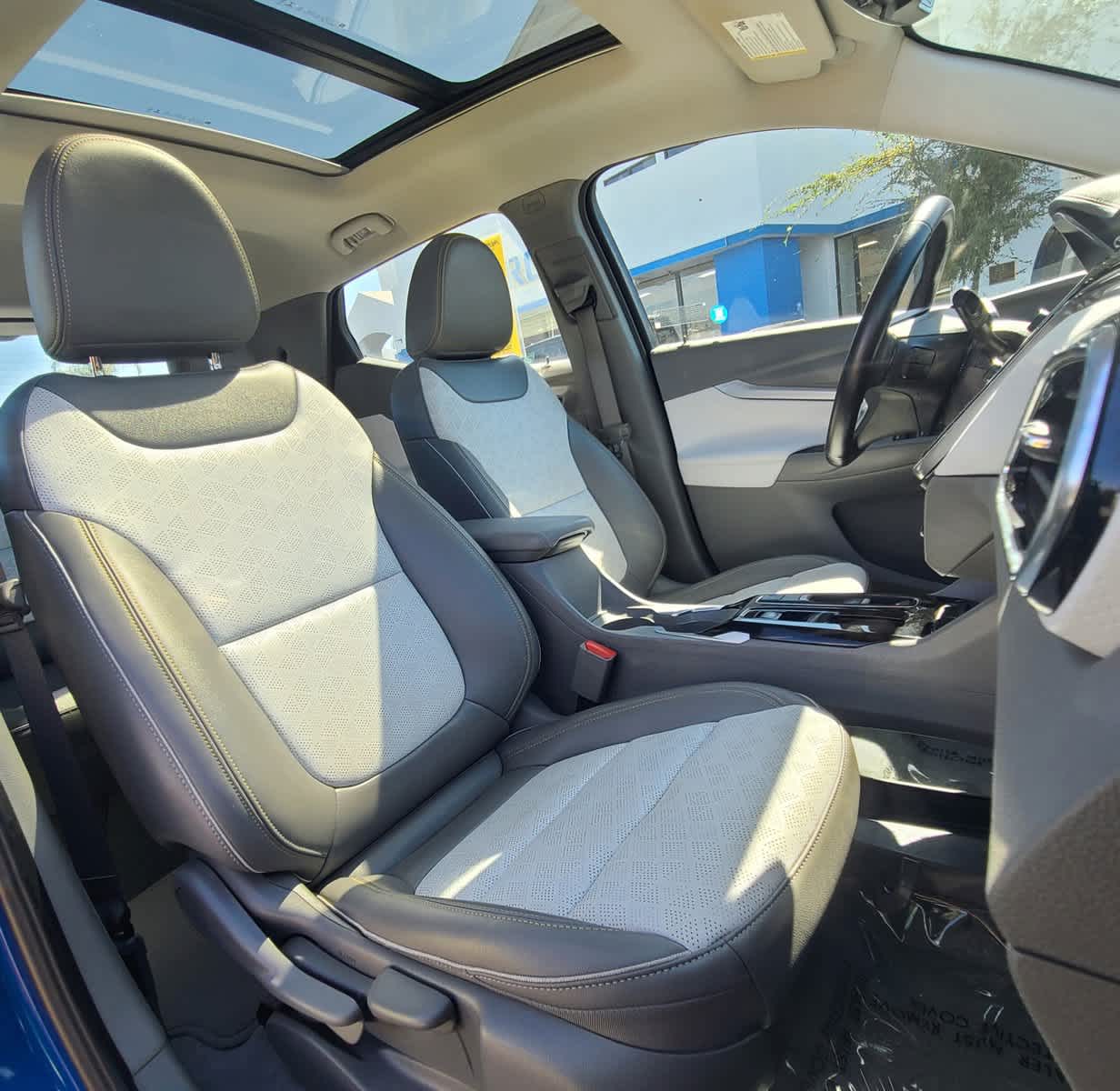 2022 Chevrolet Bolt EUV Premier 12