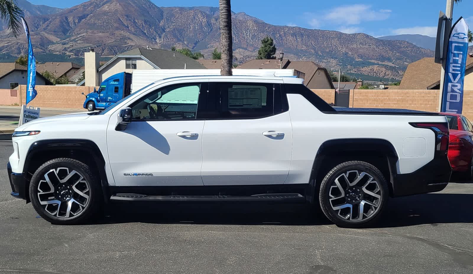 2024 Chevrolet Silverado EV RST e4WD Crew Cab 7