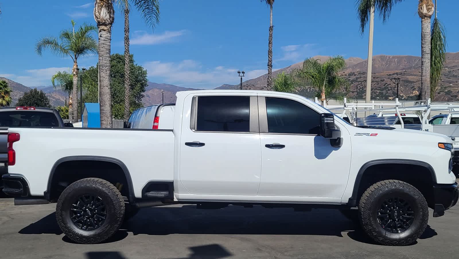 2024 Chevrolet Silverado 2500HD ZR2 4WD Crew Cab 159 13