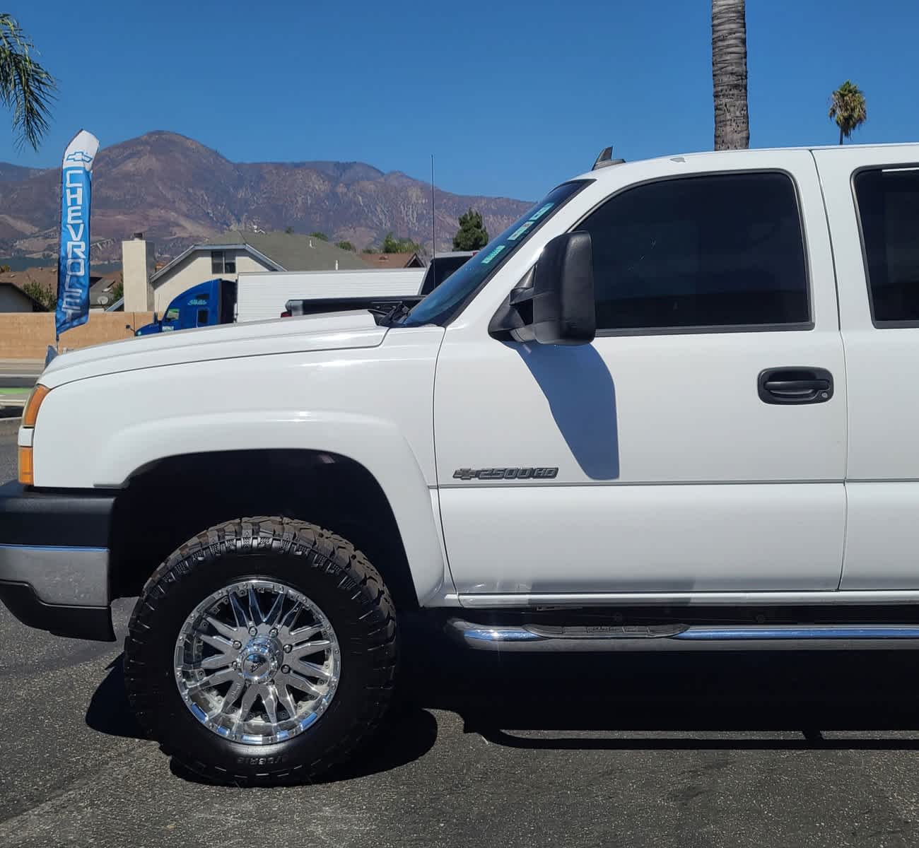 2006 Chevrolet Silverado 2500HD LT3 Crew Cab 153 WB 2WD 23