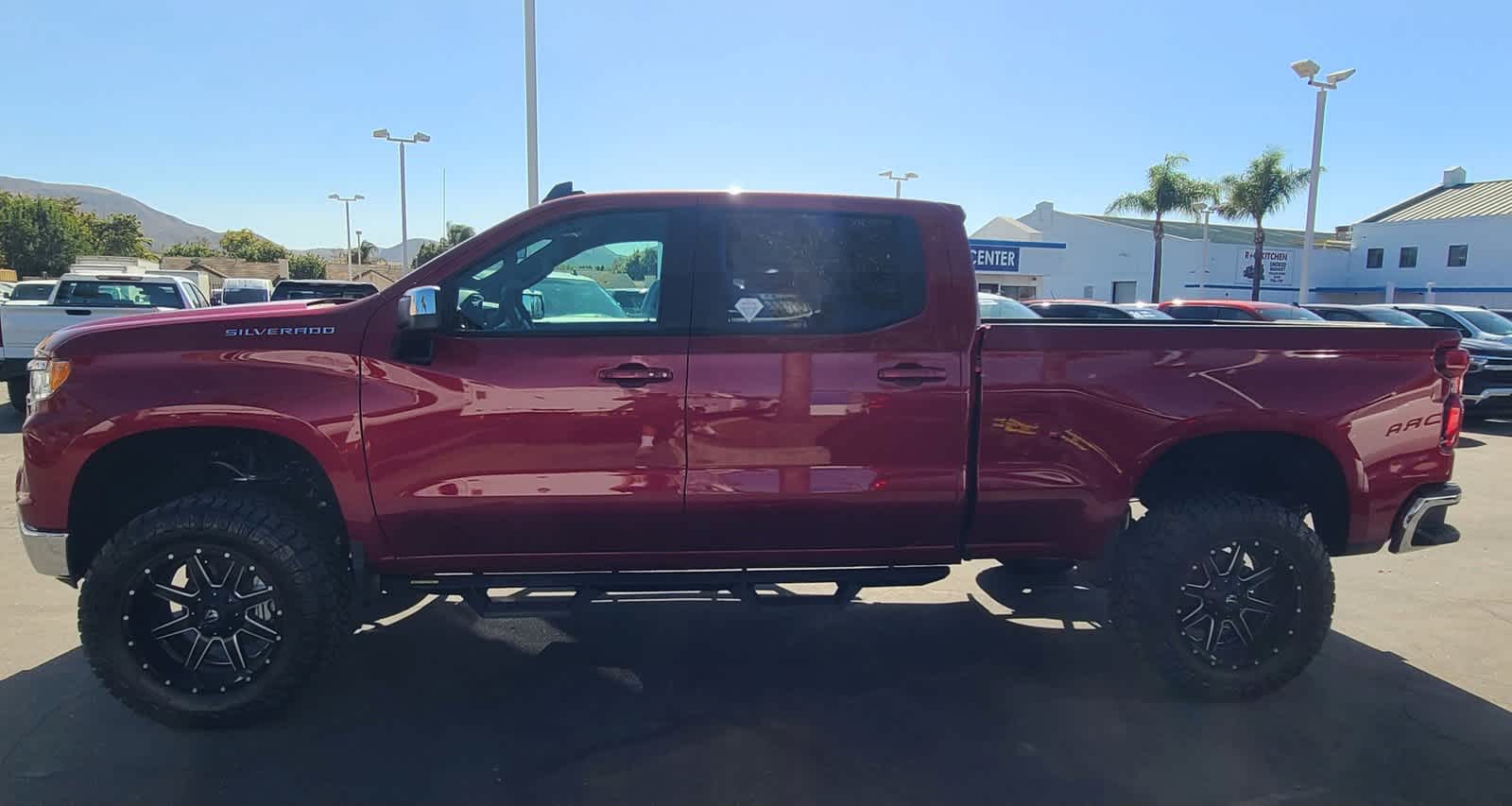 2024 Chevrolet Silverado 1500 LT 2WD Crew Cab 157 10