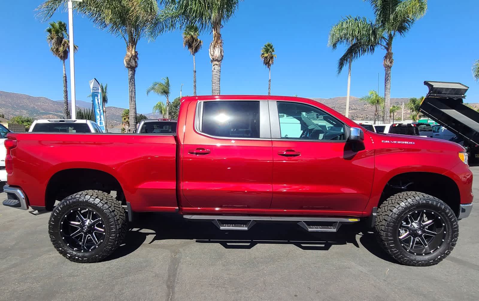 2024 Chevrolet Silverado 1500 LT 2WD Crew Cab 157 16