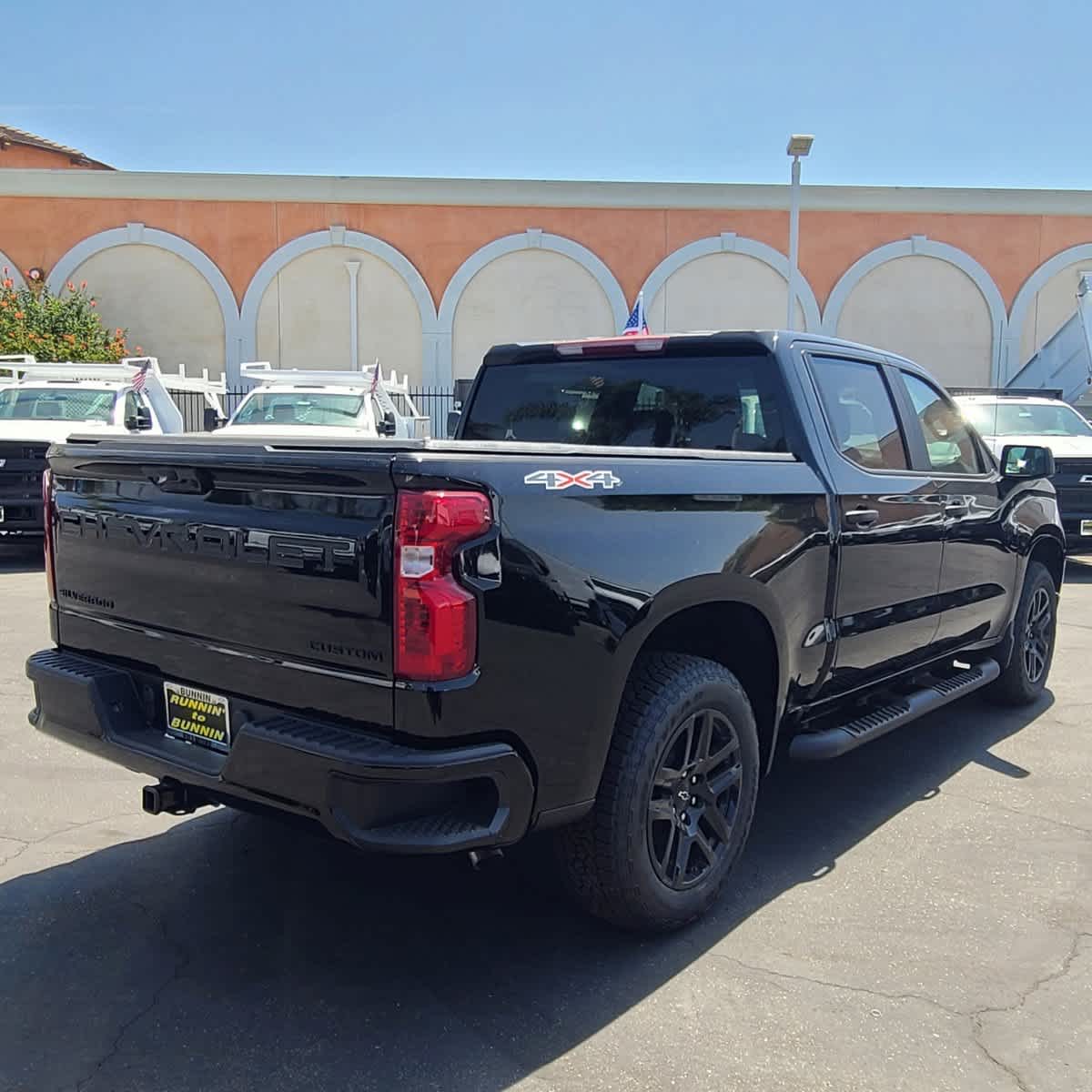 2024 Chevrolet Silverado 1500 Custom 4WD Crew Cab 147 10