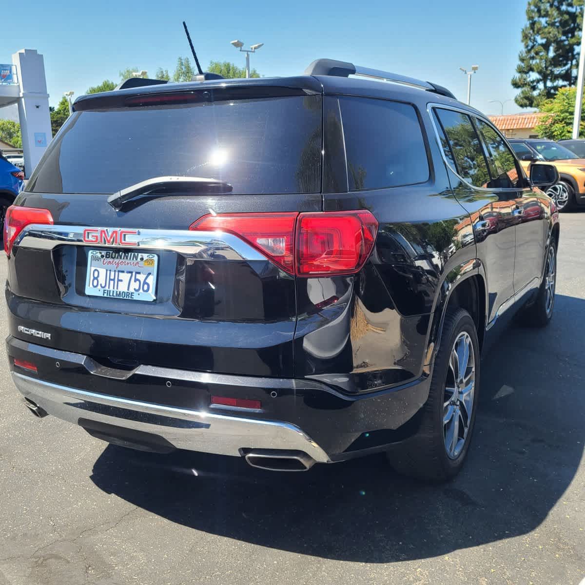 2019 GMC Acadia Denali 9