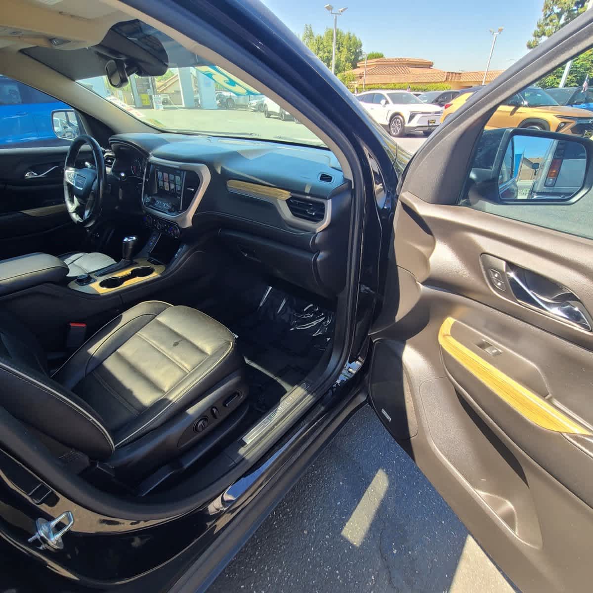 2019 GMC Acadia Denali 14