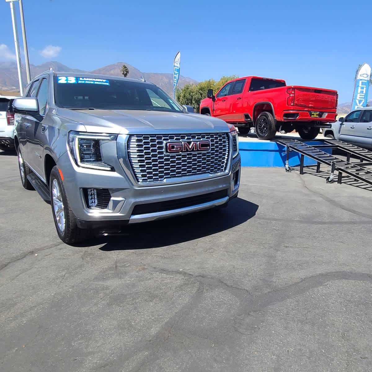 2023 GMC Yukon Denali 2