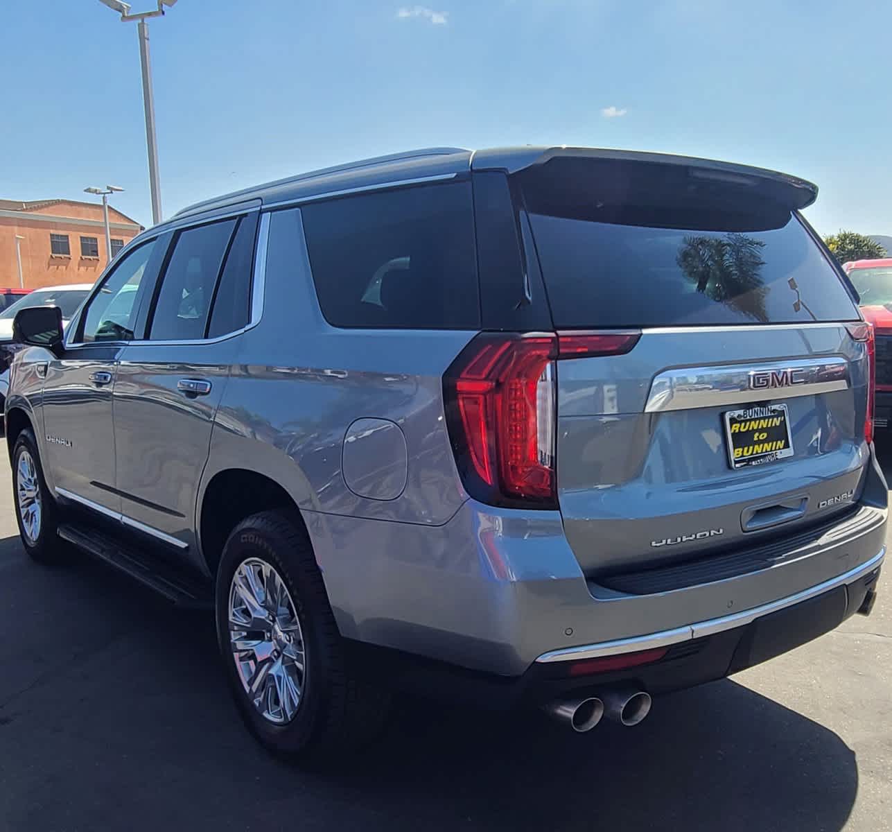 2023 GMC Yukon Denali 9