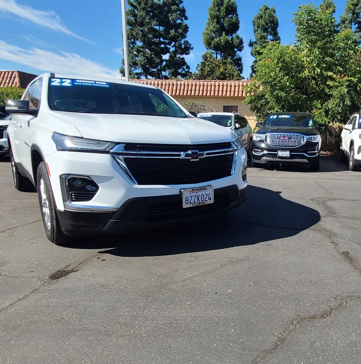 2022 Chevrolet Traverse LS 2