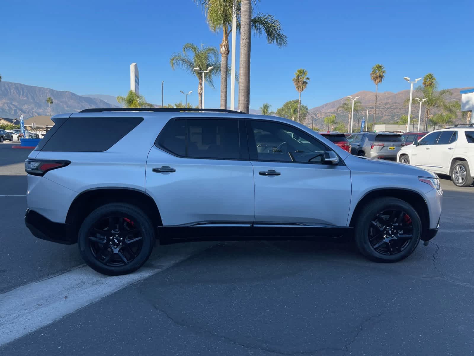 2020 Chevrolet Traverse Premier 9